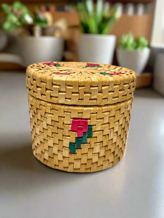 Handwoven Heritage: Straw Coaster Set with Lidded Basket