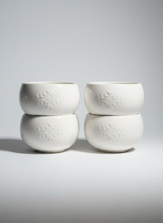 Majolica-Style Ceramic Bowl Set – Embossed Grape Motif (Set of 4)