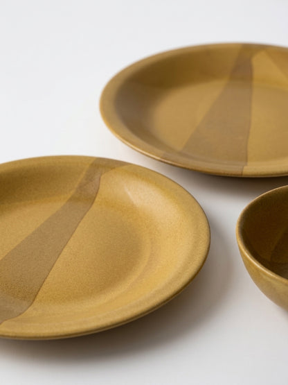 The Ochre Prism Stoneware Dinnerware Collection – 24-Piece Tabletop Set