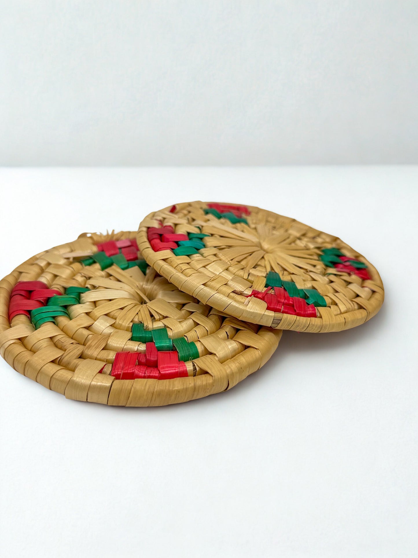 Handwoven Heritage: Straw Coaster Set with Lidded Basket