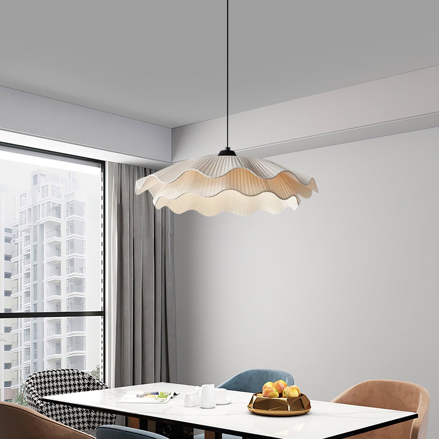 Isabella Flower Pendant Light - Vintage-Inspired Floral Chandelier