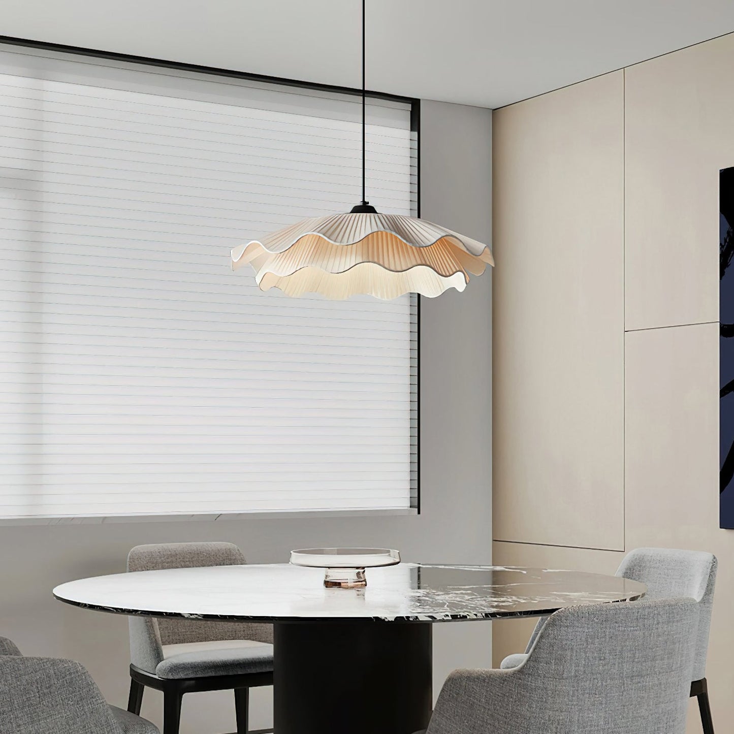 Isabella Flower Pendant Light - Vintage-Inspired Floral Chandelier