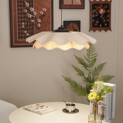 Isabella Flower Pendant Light - Vintage-Inspired Floral Chandelier