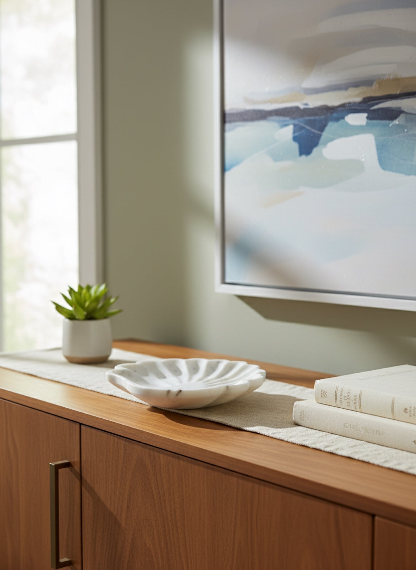 Marble shell coastal dish staged 2