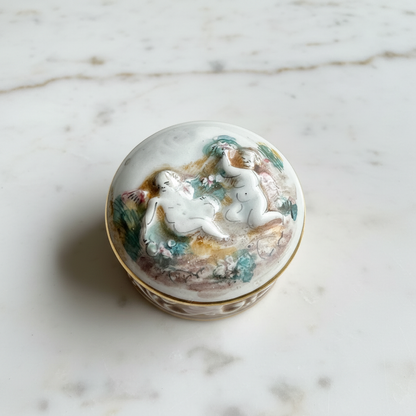 Capodimonte Trinket Box — Lid Detail